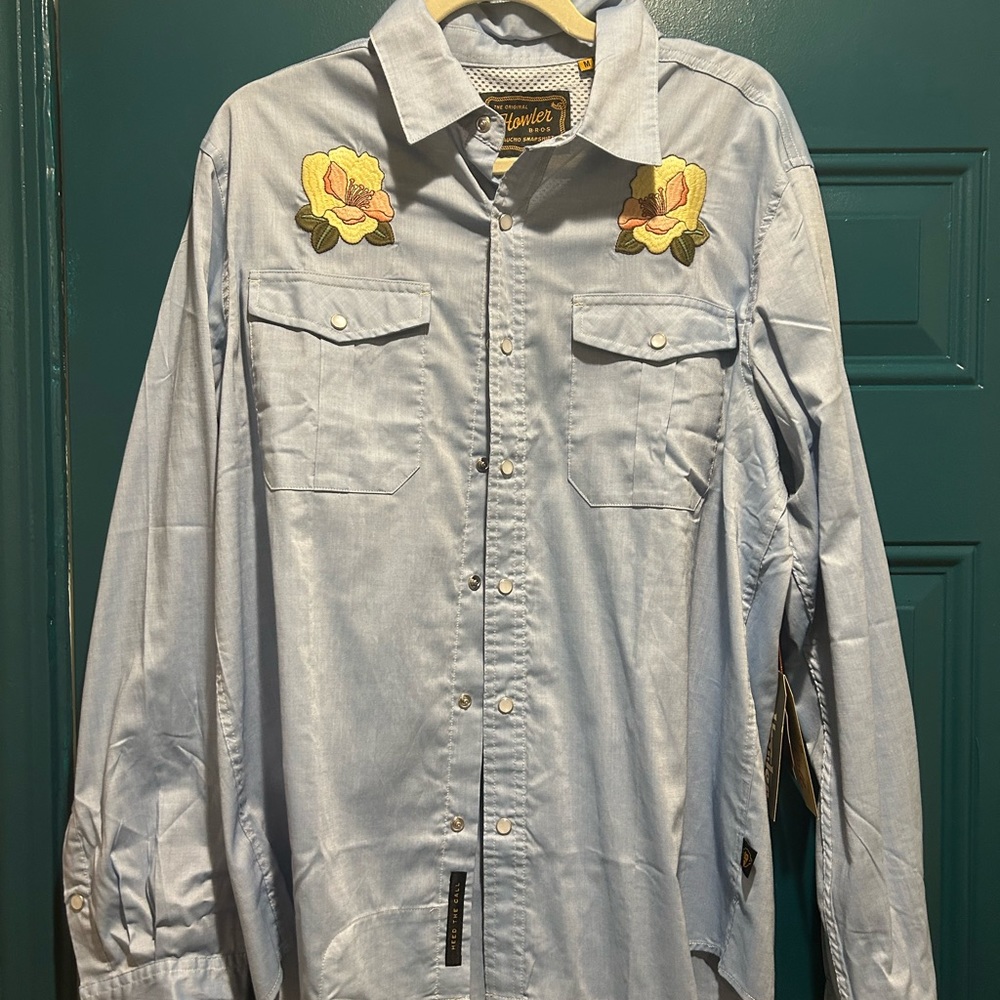 Howler Brothers Gaucho Snapshirt Medium NWT